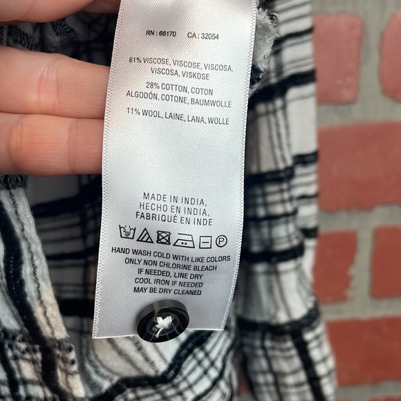 By Anthropologie Black and White Plaid Linen Blend Button Down Tunic Blouse 14 - Picture 6 of 9